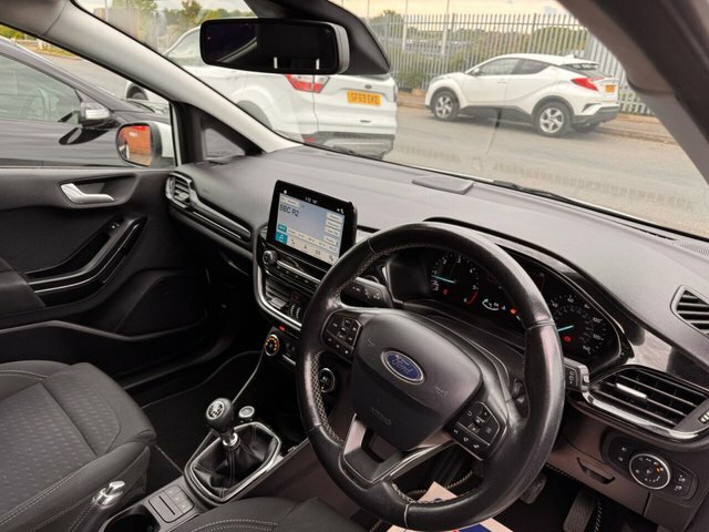 Ford Fiesta Tdci Titanium Hatchback FN68BJK White #3