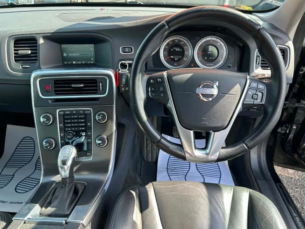 Volvo S60 2.4 D5 R-design Nav White #8
