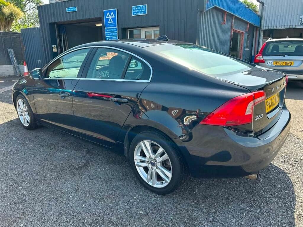 Volvo S60 D3 Se Lux Black #4