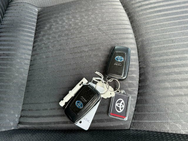 Toyota Prius+ Plus 1.8 Icon 98 Bhp Black #16