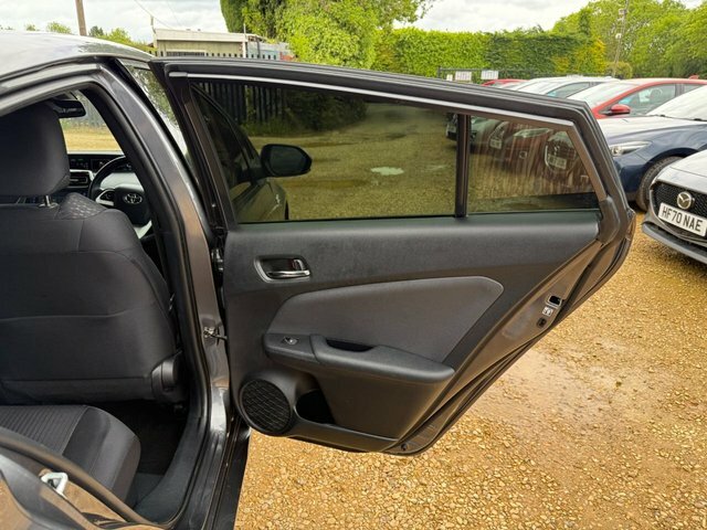 Toyota Prius+ Plus 1.8 Icon 98 Bhp Black #36