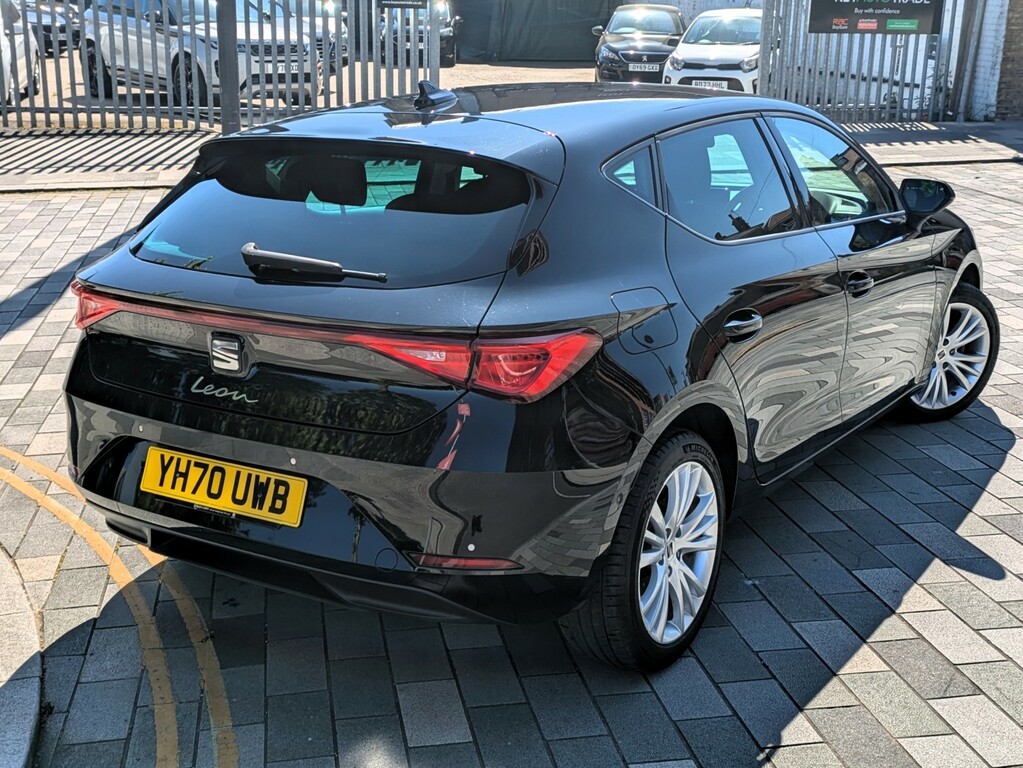 Seat Leon Hatchback 1.0 Tsi Evo Se Dynamic 202070 YH70UWB Black #4