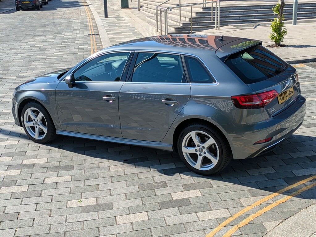 Audi A3 Hatchback 1.4 Tfsie 40 E-tron 202070 VO70OGC Grey #5