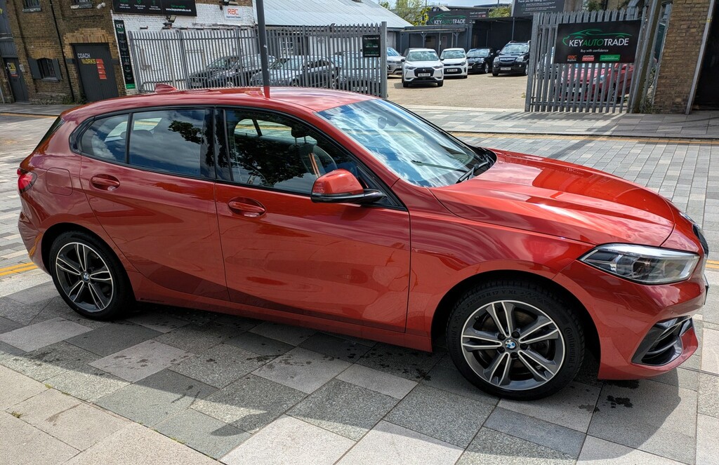BMW 1 Series Hatchback 2.0 118D Sport 202222 LK22HVR Orange #5