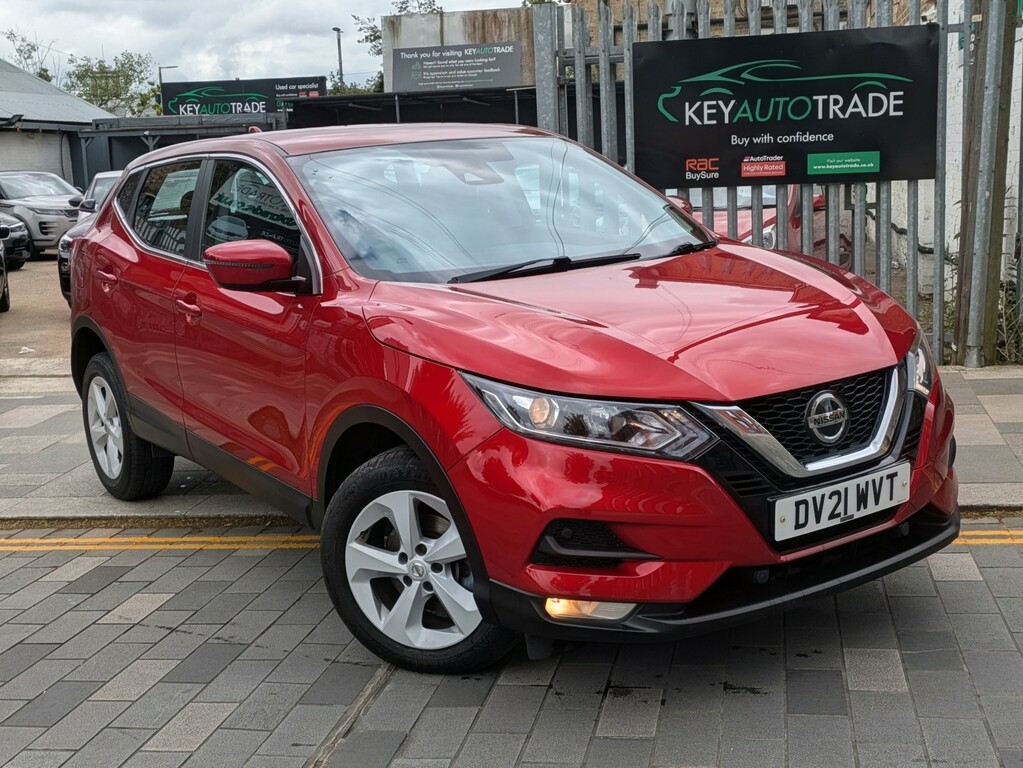Nissan Qashqai Suv 1.3 Dig-t Acenta Premium 202121 Red