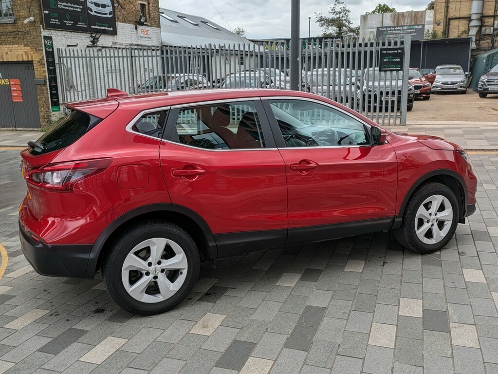 Nissan Qashqai Suv 1.3 Dig-t Acenta Premium 202121 DV21WVT Red #5