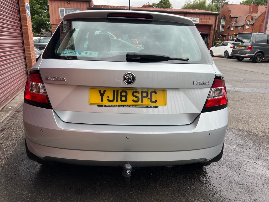 Skoda Fabia 1.0 Tsi Se YJ18SPC Silver #4