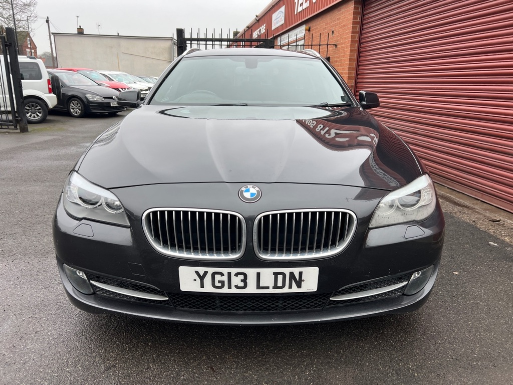 BMW 5 Series 520D Se Step Start Stop YG13LDN Grey #2