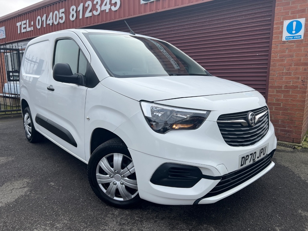 Vauxhall Combo 2300 1.5 Turbo D 100Ps H1 Sportive Van White