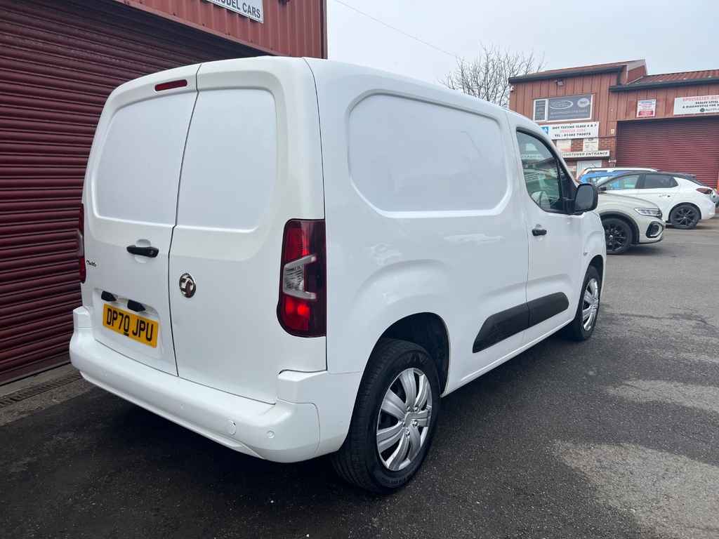 Vauxhall Combo 2300 1.5 Turbo D 100Ps H1 Sportive Van DP70JPU White #5