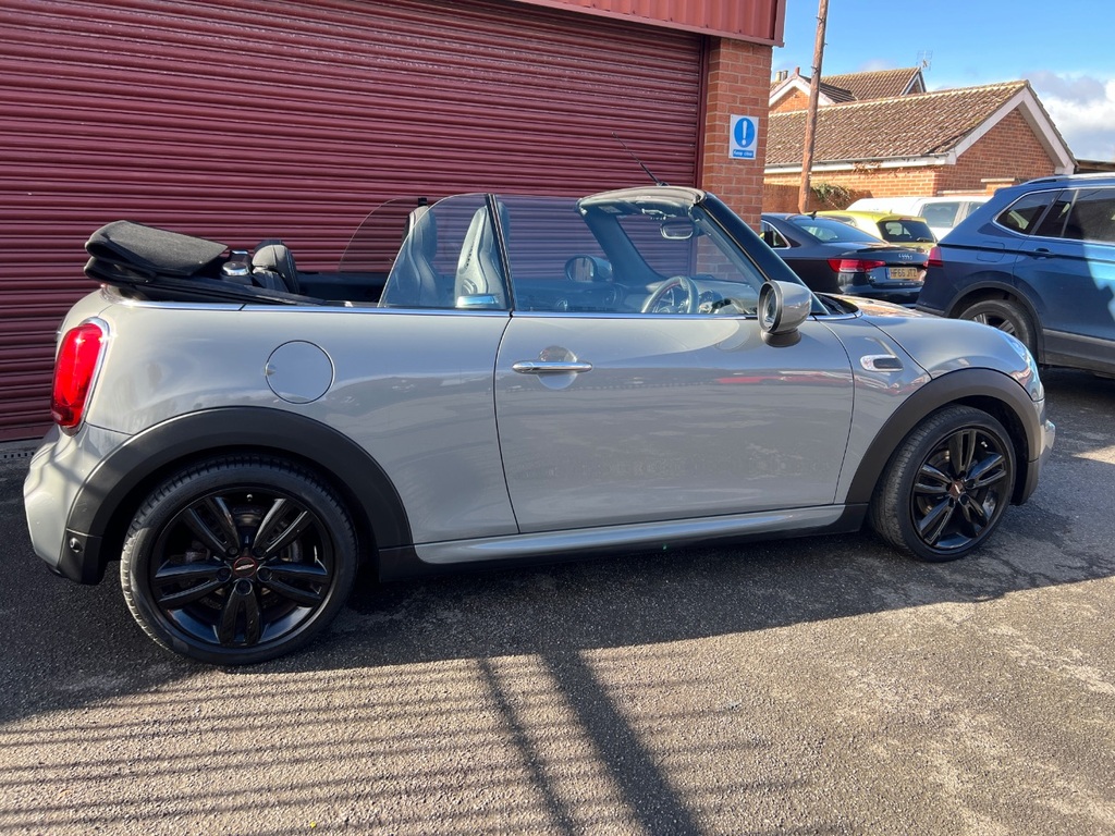 Mini Convertible 1.5 Cooper Sport II CY20CFP Grey #3