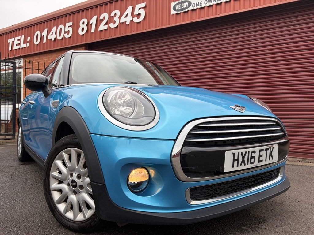 Mini Hatch 1.5 Cooper Blue