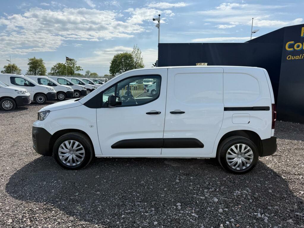 Peugeot Partner 1.5 Bluehdi 1000 Professional Premium Standard Pan UGZ9450 White #3