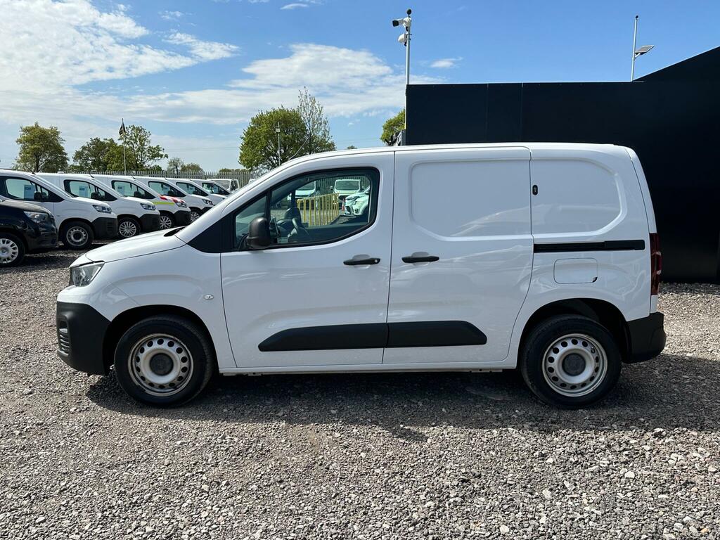 Peugeot Partner 1.5 Bluehdi 1000 Professional Premium Standard P VA72CZG White #3