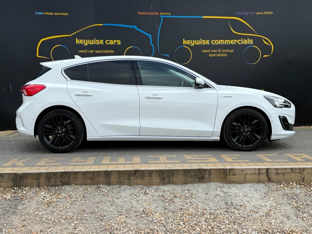Ford Focus 1.0T Ecoboost Vignale Euro 6 Ss YC19BTB White #6