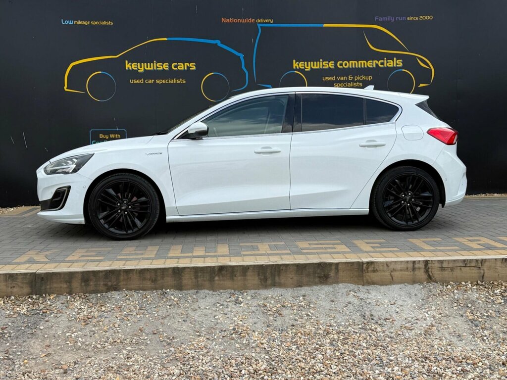 Ford Focus 1.0T Ecoboost Vignale Euro 6 Ss YC19BTB White #2