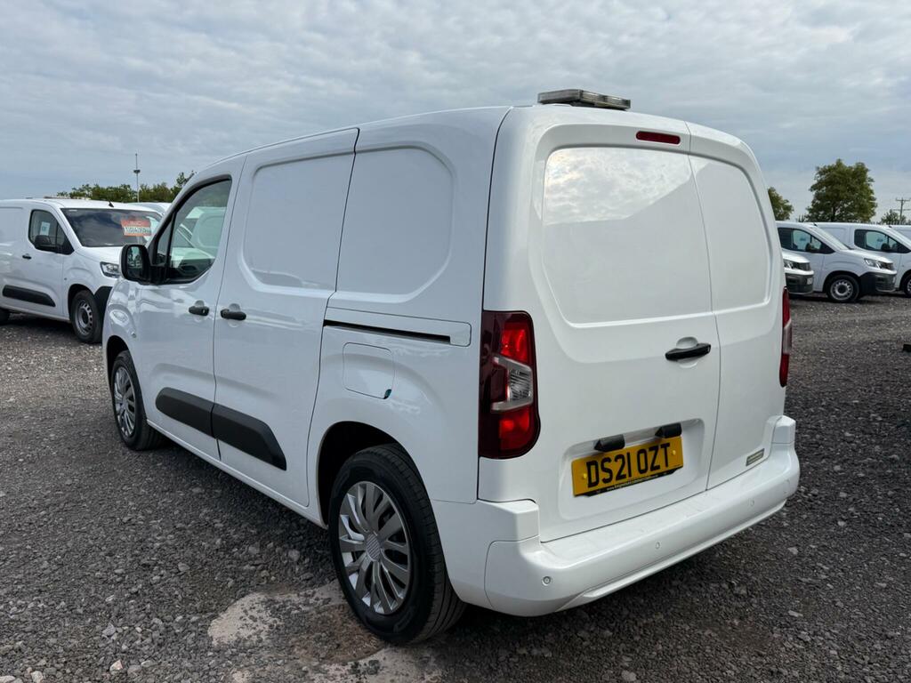 Vauxhall Combo 1.5 Turbo D 2000 Sportive L1 H1 Euro 6 DS21OZT White #6
