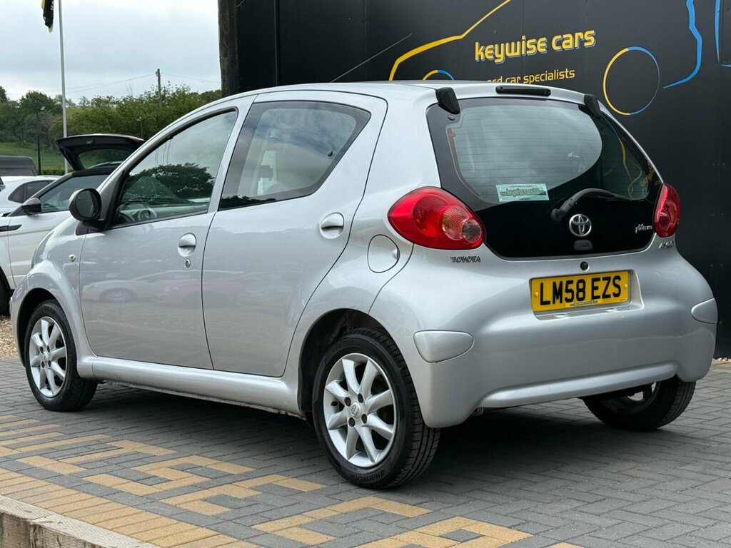 Toyota Aygo 1.0 Vvt-i Platinum Euro 4 Silver #2