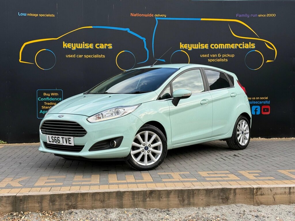 Ford Fiesta 1.0T Ecoboost Titanium Euro 6 Ss Green
