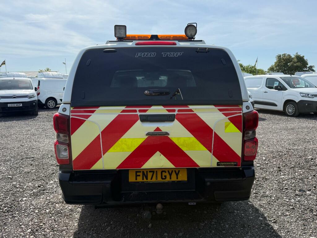 Isuzu D-Max 1.9 Td Utility 4Wd Euro 6 Ss White #6
