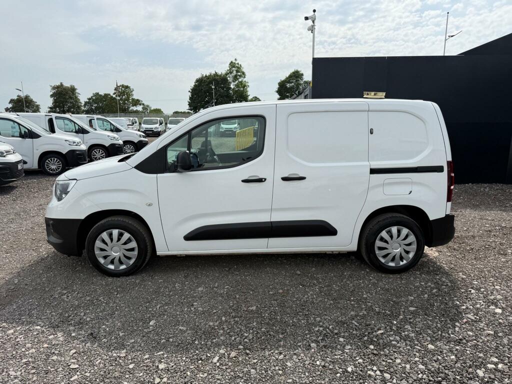Vauxhall Combo 1.5 Turbo D 2000 Edition L1 H1 Euro 6 Ss FH70KXX White #3