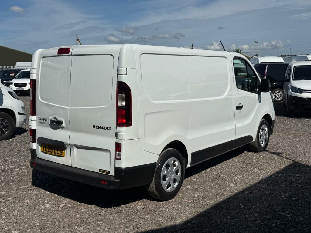 Renault Trafic 2.0 Dci Blue Sl28 Business L1 H1 Euro 6 Ss YL23UCG White #6