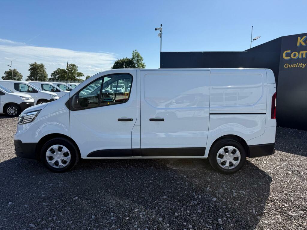 Renault Trafic 2.0 Dci Blue Sl28 Business L1 H1 Euro 6 Ss YL23UCG White #3