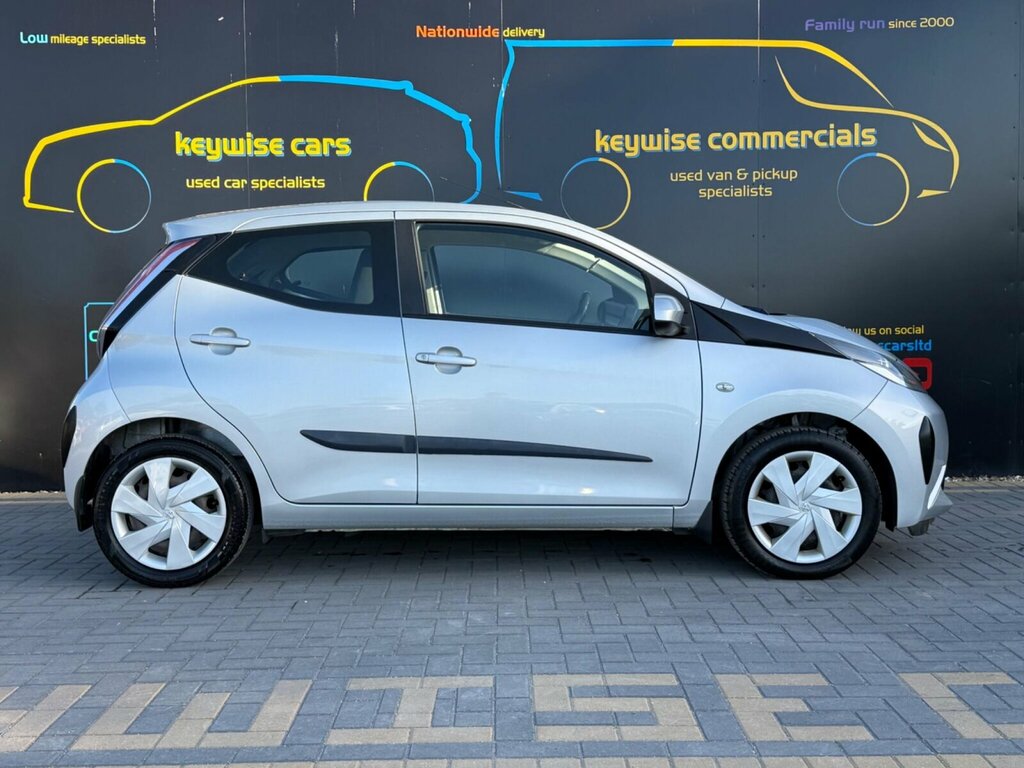 Toyota Aygo 1.0 Vvt-i X-play X-shift Euro 6 WK67ZNN Silver #6