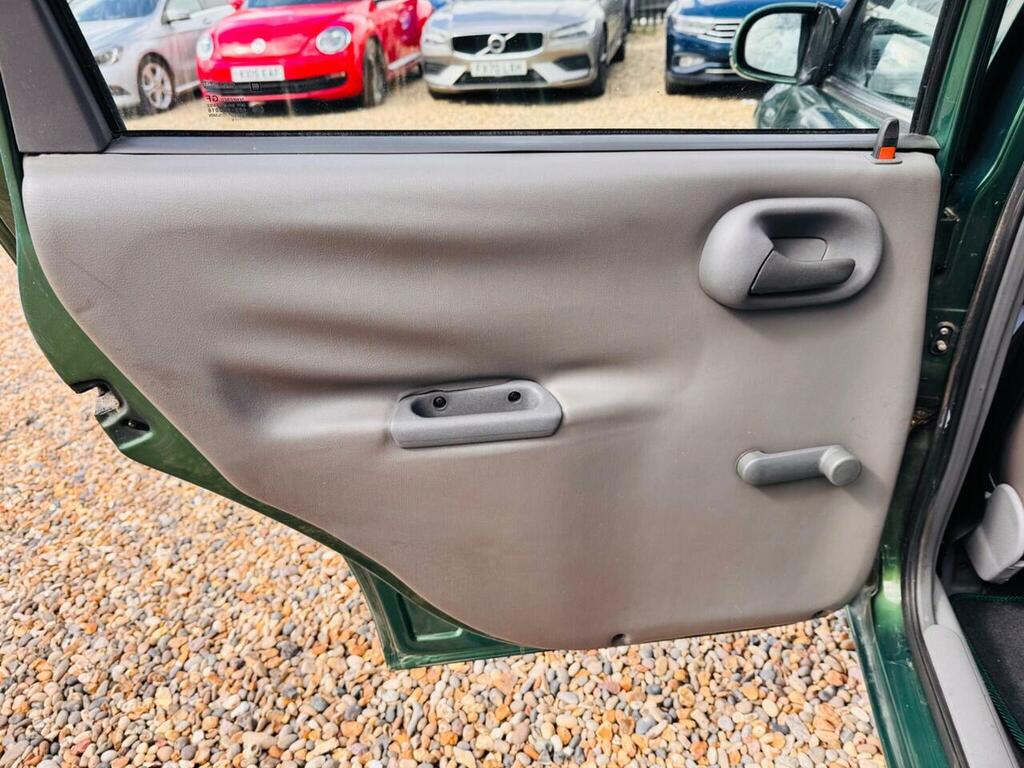 Vauxhall Corsa Hatchback 1.2I Merit 1996P  #21