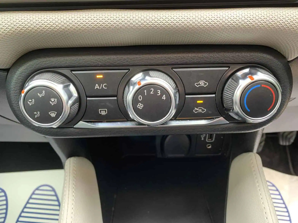 Nissan Micra MV69ZZO #5