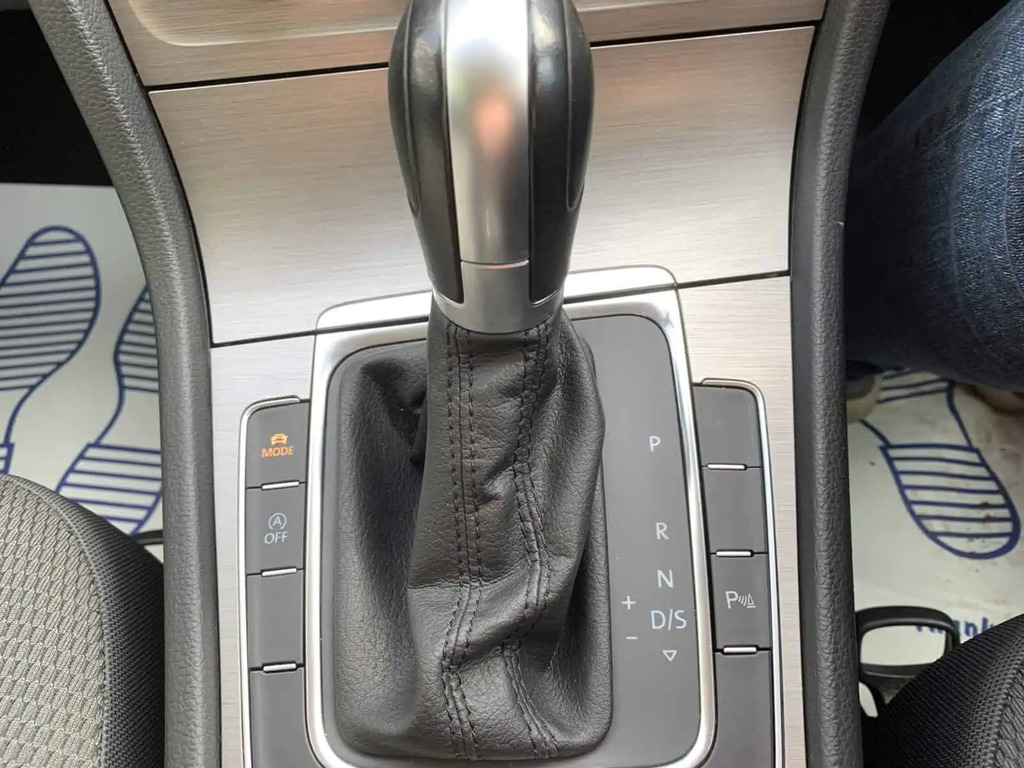 Volkswagen Golf  LL66YOM  #2