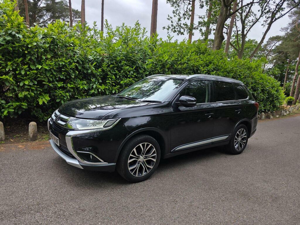 Mitsubishi Outlander 2.2 Di-d 3 4Wd Euro 6 Black