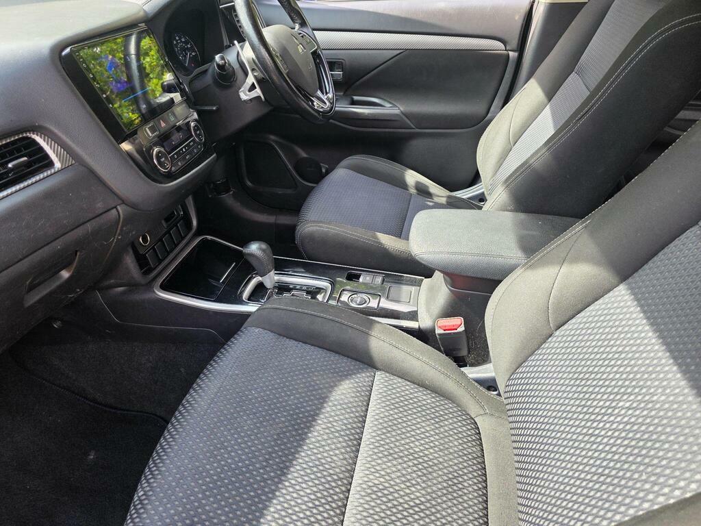 Mitsubishi Outlander 2.2 Di-d 3 4Wd Euro 6 Black #3