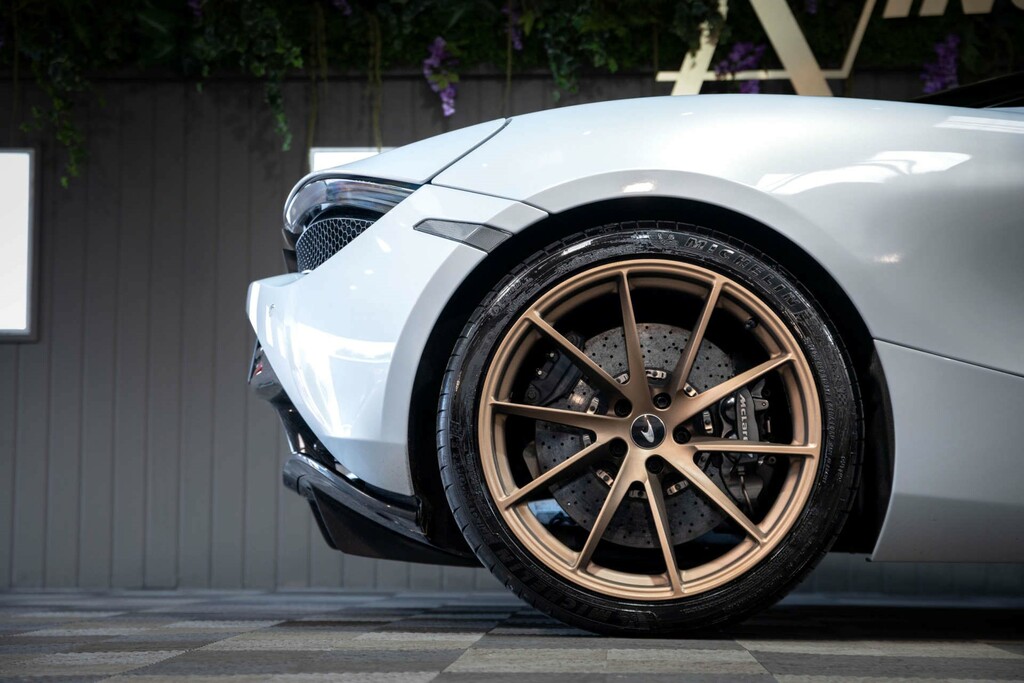 McLaren 720S Performance Orange #8