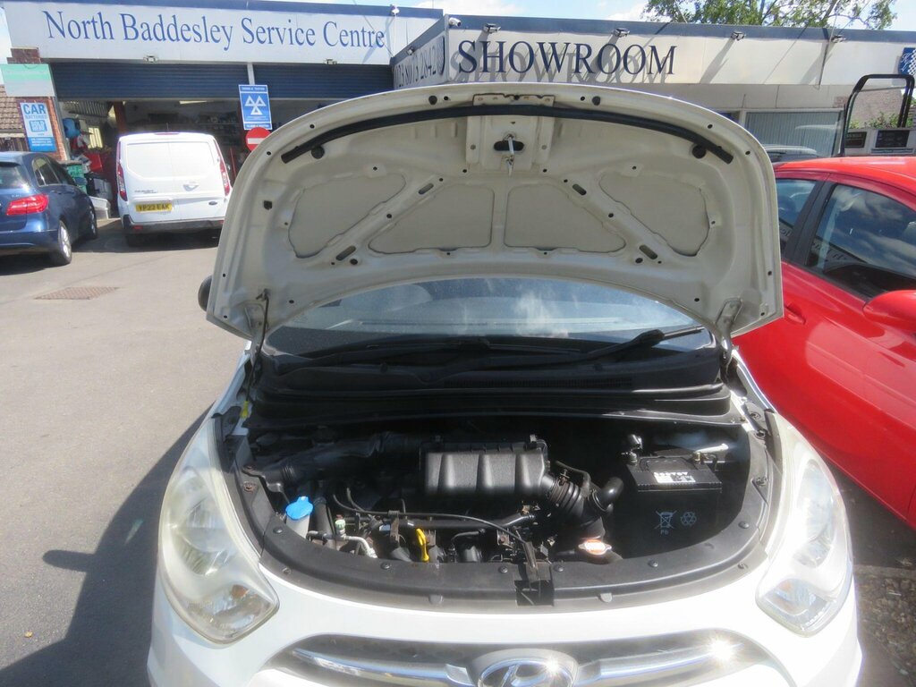 Hyundai I10 1.2 Classic Euro 5 CK61KYP White #4