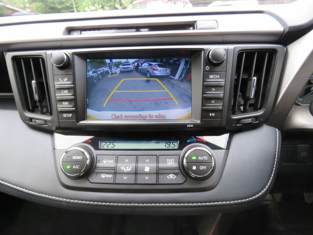 Toyota Rav 4 2.5 Vvt-h Design Cvt 4Wd Euro 6 Ss YF68KWA White #4