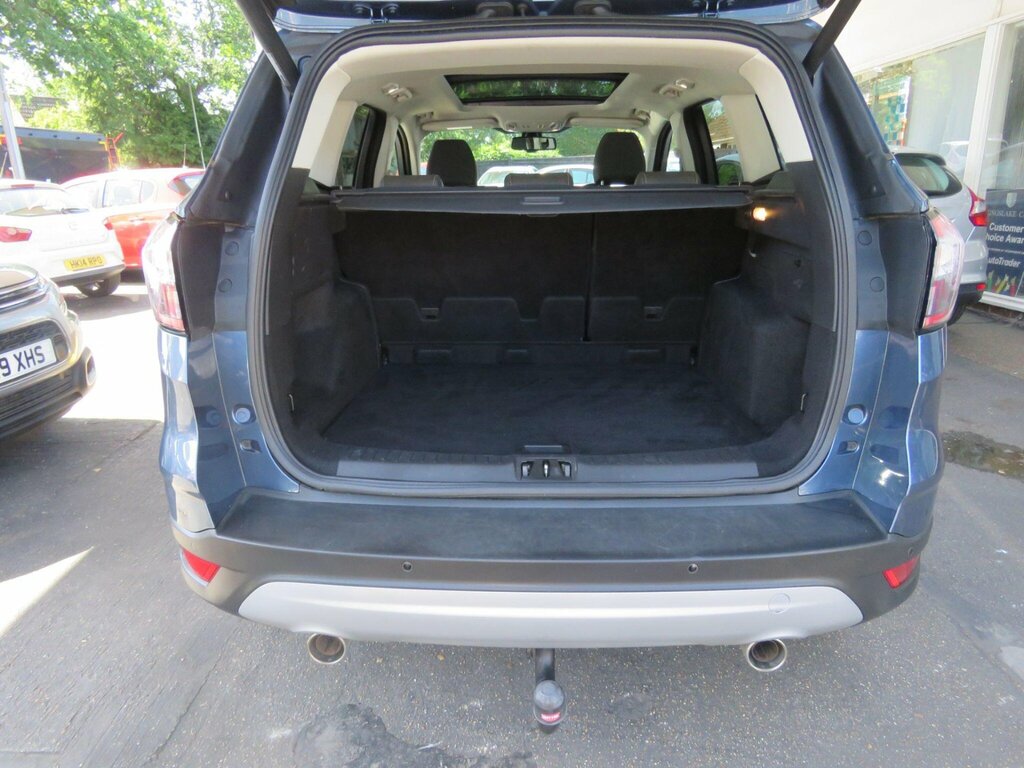 Ford Kuga 2.0 Tdci Titanium X Awd Euro 6 Ss ST68OFO Blue #6