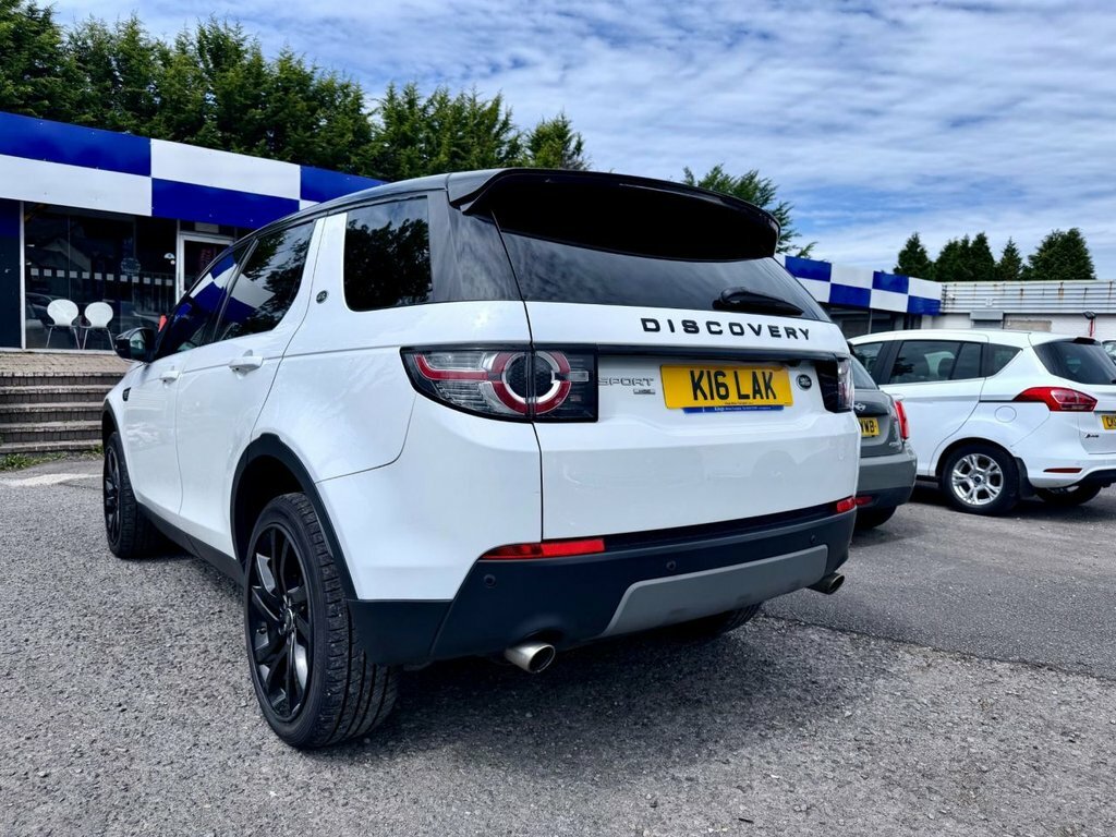 Land Rover Discovery Sport 2L Hse Black YD18LDY White #3