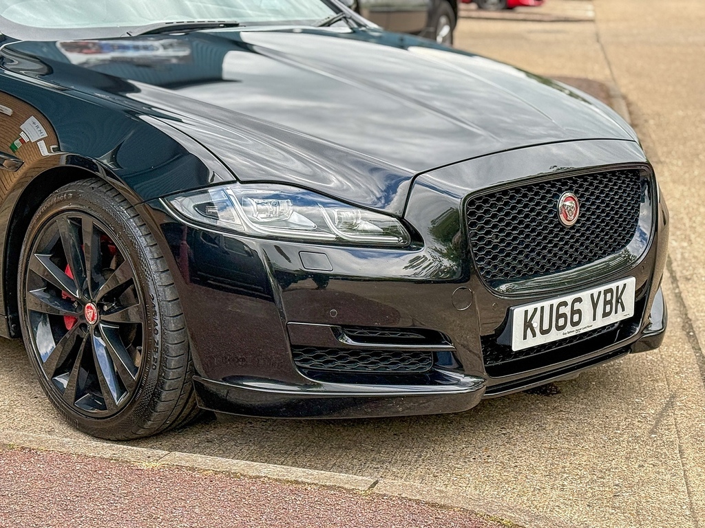 Jaguar XJ D V6 R-sport U5379 Black