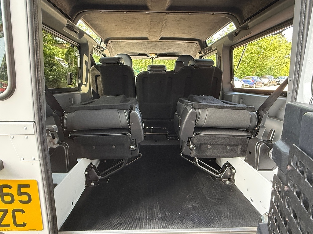 Land Rover Defender 110 Diesel  #19