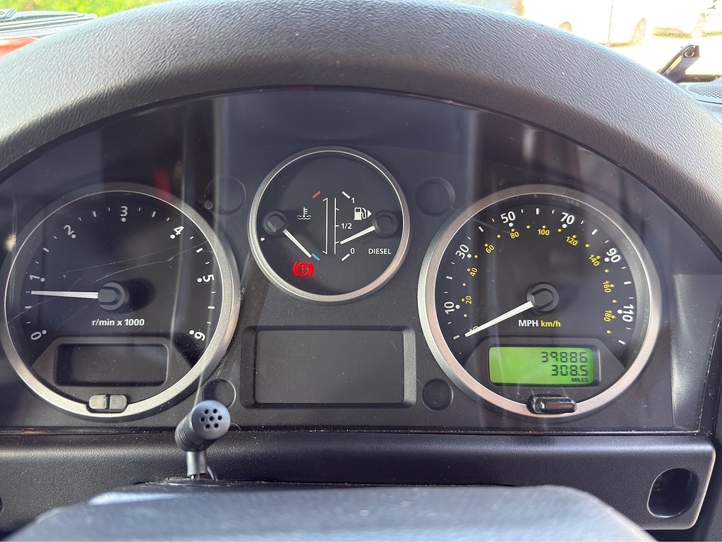 Land Rover Defender 110 Diesel  #31