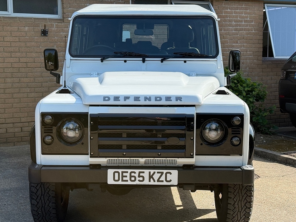 Land Rover Defender 110 Diesel  #8