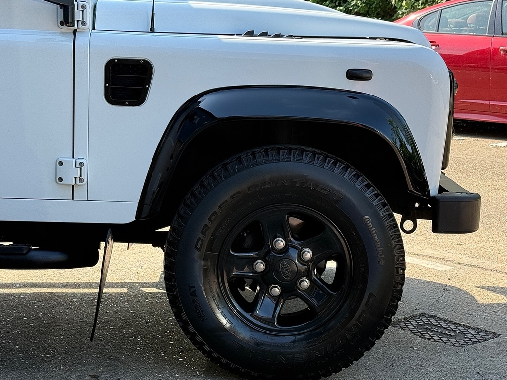 Land Rover Defender 110 Diesel  #11