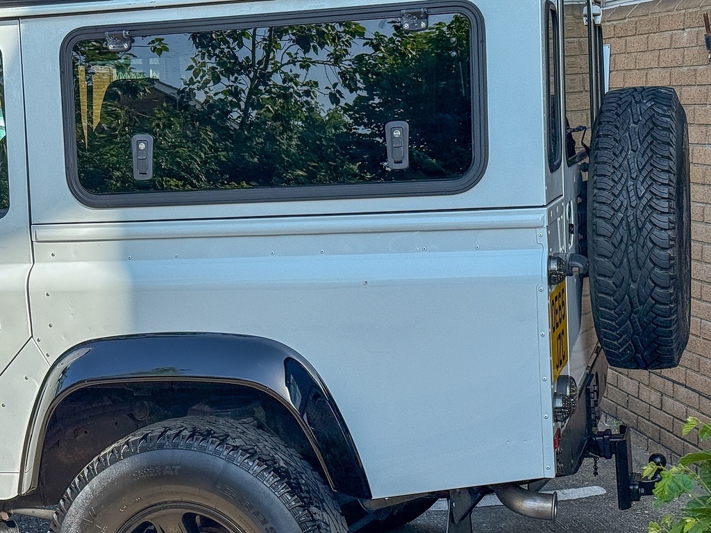Land Rover Defender 110 Tdci Xs U5383 OE65KZC White #5