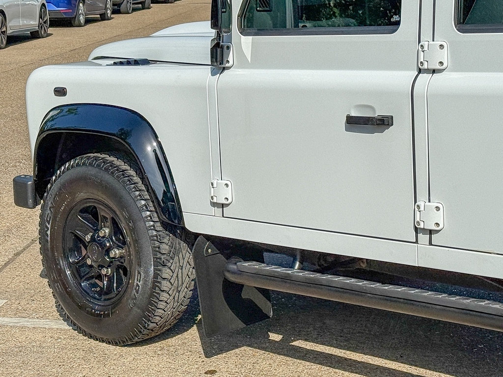 Land Rover Defender 110 Tdci Xs U5383 OE65KZC White #6