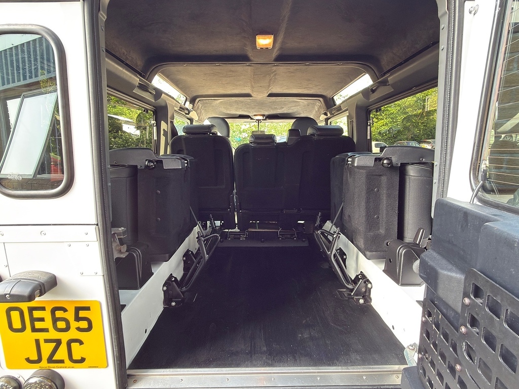 Land Rover Defender 110 Diesel  #17