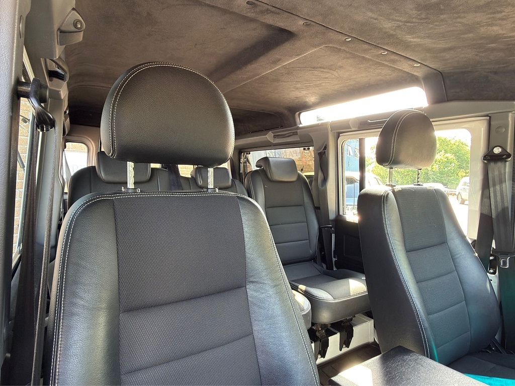 Land Rover Defender 110 Diesel  #29
