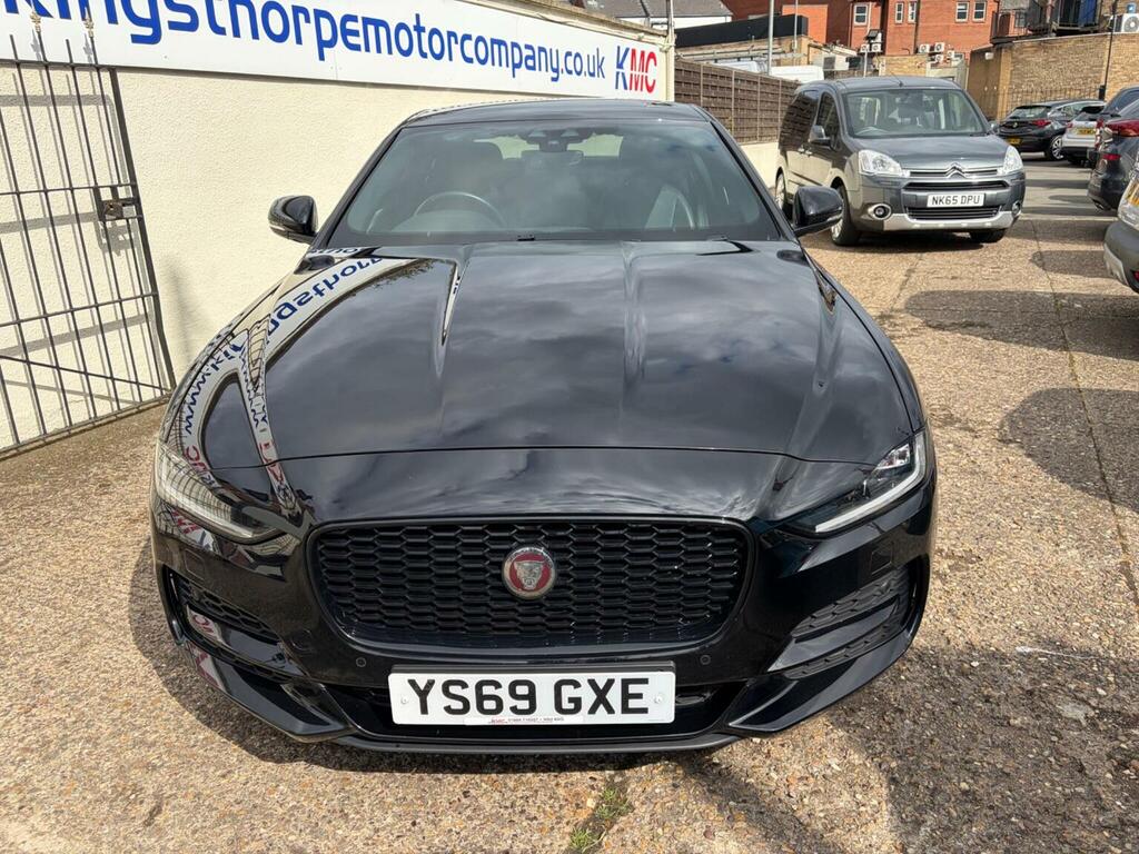 Jaguar XE Saloon 2.0 P250i Hse Euro 6 Ss 20196 YS69GXE Black #2