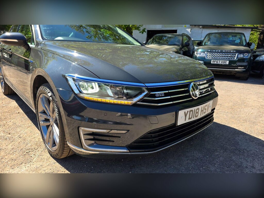 Volkswagen Passat 1.4 Tsi Gte Dsg Euro 6 Ss YD18HSV Grey #3