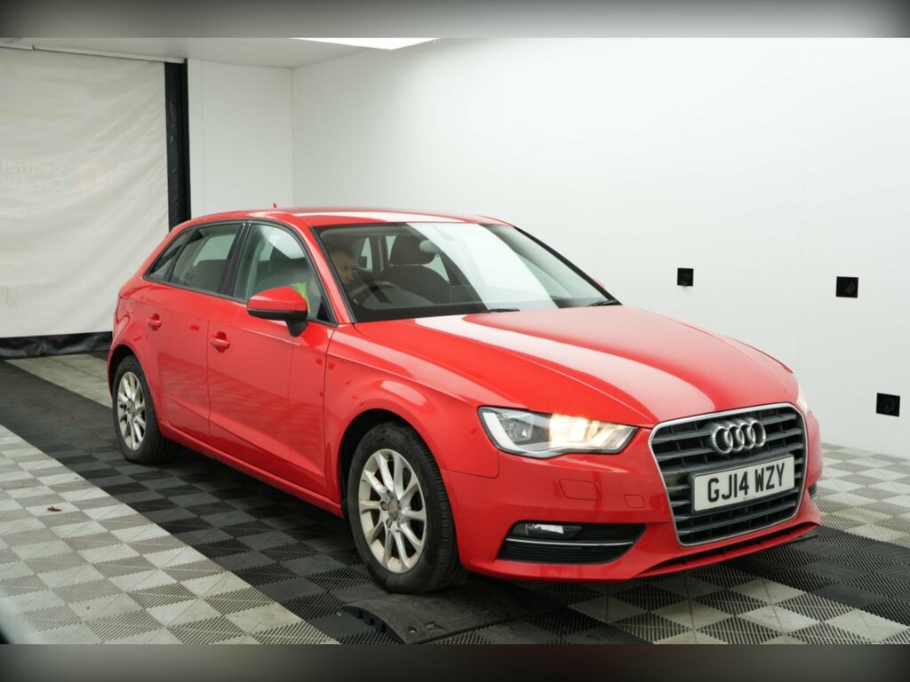 Audi A3 1.6 Tdi Se Sportback Euro 5 Ss Red